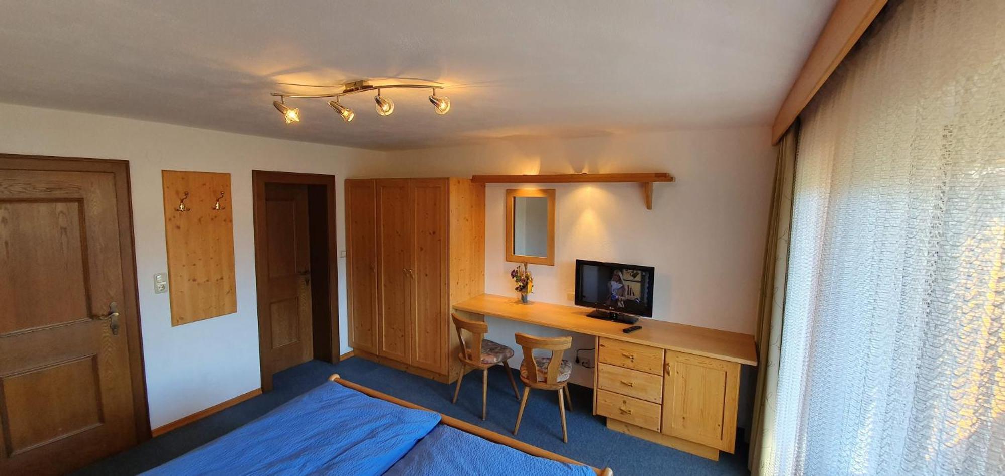 Pension Appartements Via Claudia Lermoos Bilik gambar