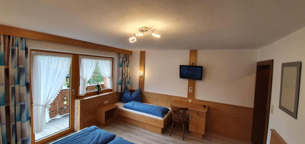Pension Appartements Via Claudia Lermoos Luaran gambar